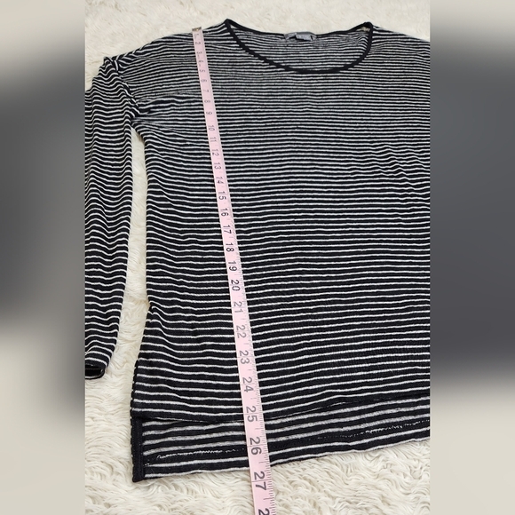 VINCE Linen Black & White Striped Long Sleeve Oversized Tee Womens Size Small - Picture 10 of 11